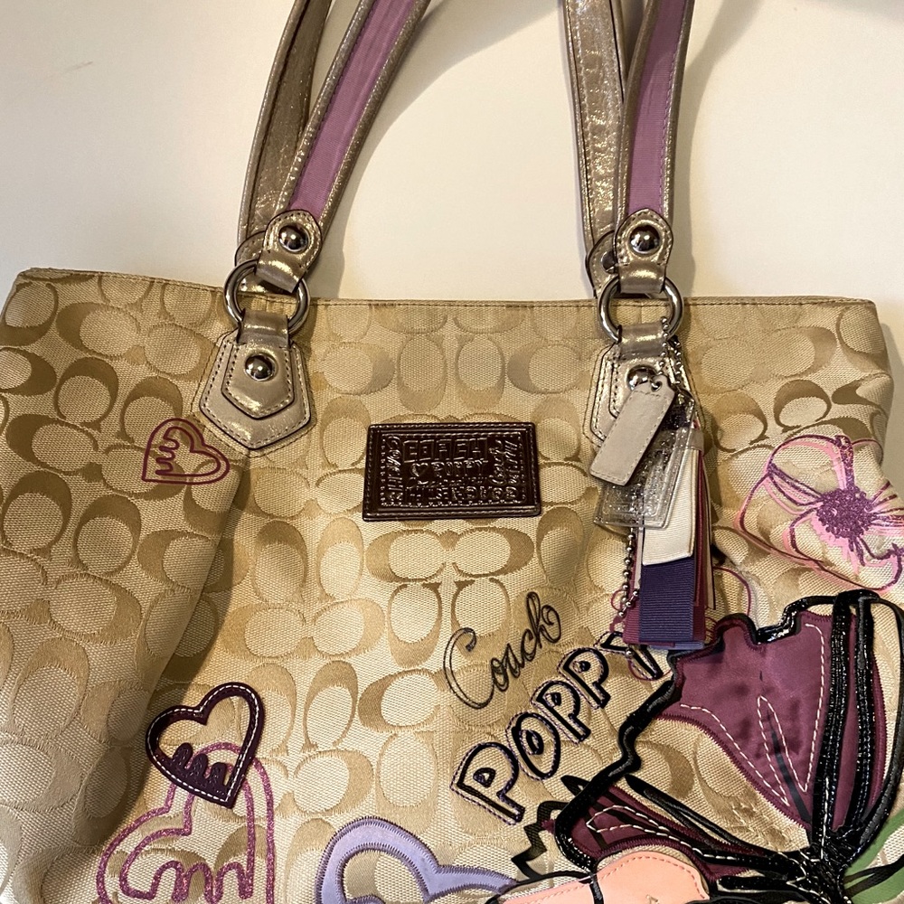Coach Poppy Tote (USED)